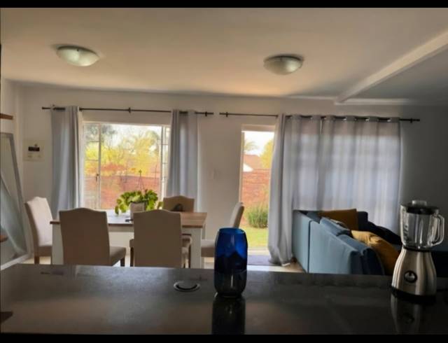 3 BEDROOM SECTIONAL TITLE FOR SALE IN WILGEHEUWEL
